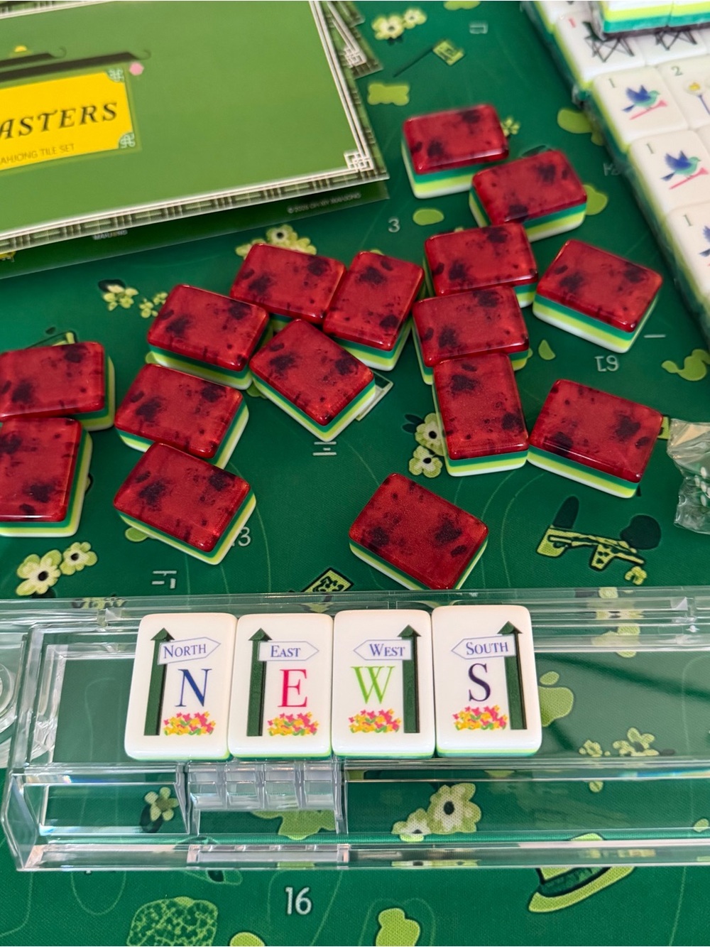 Mahjong Set with Mat, Tiles, cards and dice - Picture 15 of 16